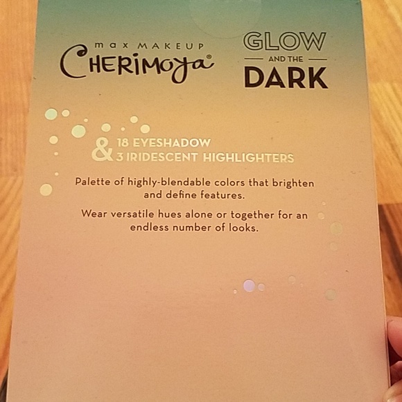 FLASH SALE NEW❣18 Eyeshadows/3 Highlighters Pallet - Picture 2 of 5